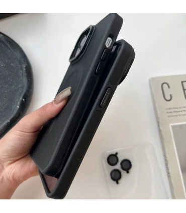 قاب چرمی ایفون 13 پرو مگ سیف viva madrid