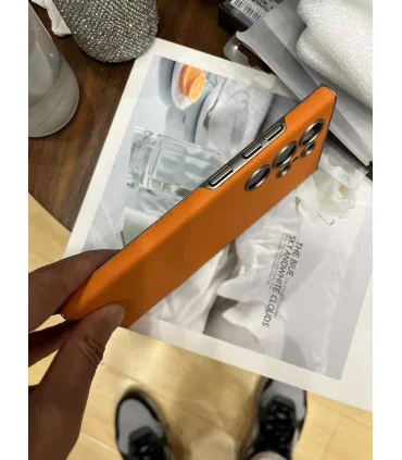 قاب چرم s25 ultra دور متال viva madrid