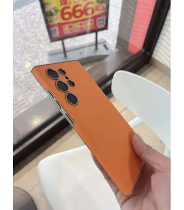 قاب چرم s25 ultra دور متال viva madrid