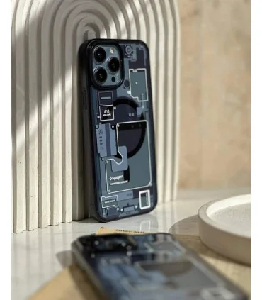 قاب اسپیگن ایفون 16 پرو مگ سیف ultra hibrid