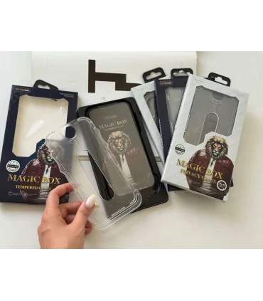 گلس ایفون 17 پرو قالب نصبدار magic box