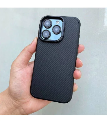 کاور کربنی ایفون 16 پرومکس