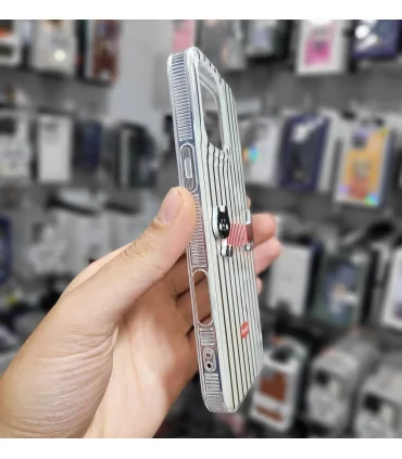 قاب کریستالی ایفون 13 پرومکس گربه برجسته